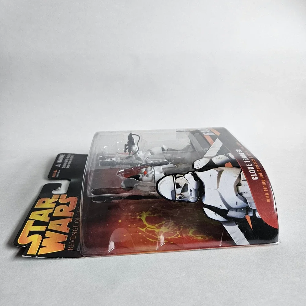 Star Wars Revenge of the Sith Clone Trooper Firing Jet Backpack 2005 Hasbro NEW